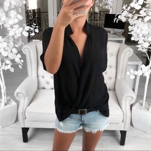 •REPOSH••ONE DAY SALE• Morington Black Chiffon Top